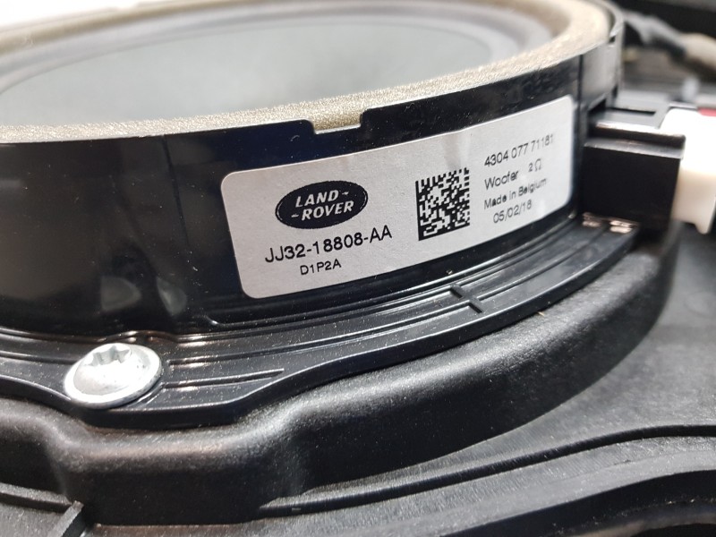 Recambio de molduras delanteras para land rover evoque 4x4 referencia OEM IAM LR048303 HK8314D617BB BJ3221122AE