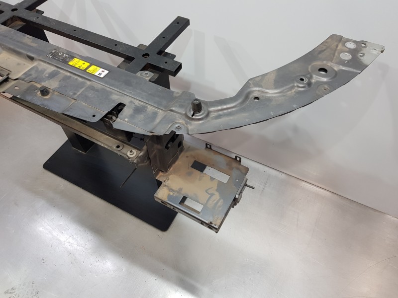 Recambio de panel frontal para land rover evoque 4x4 referencia OEM IAM LR084610 HJ3200124AA 