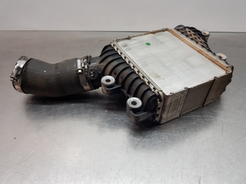 Recambio de intercooler para land rover evoque 4x4 referencia OEM IAM LR095900 GJ329L440AD 