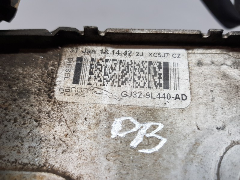 Recambio de intercooler para land rover evoque 4x4 referencia OEM IAM LR095900 GJ329L440AD 