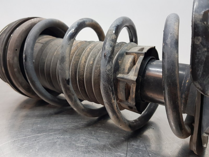 Recambio de amortiguador trasero derecho para land rover evoque 4x4 referencia OEM IAM LR070942 GJ3218080AA 