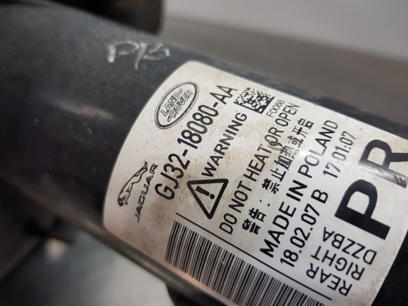 Recambio de amortiguador trasero derecho para land rover evoque 4x4 referencia OEM IAM LR070942 GJ3218080AA 