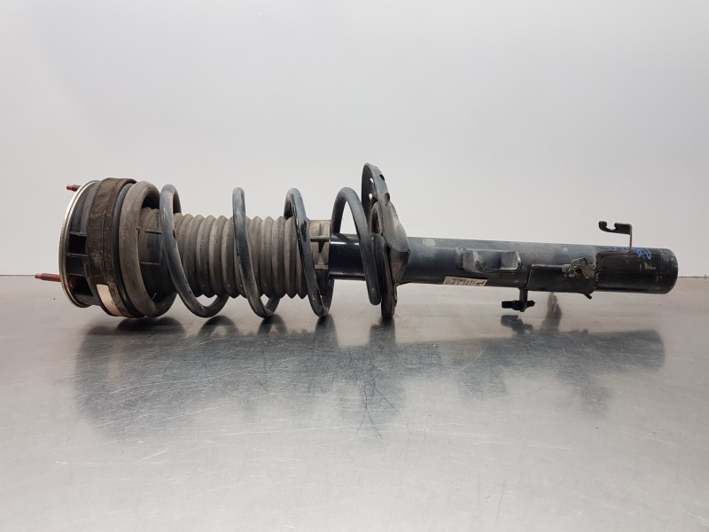 Recambio de amortiguador trasero izquierdo para land rover evoque 4x4 referencia OEM IAM LR044681 BJ3218K004AE 