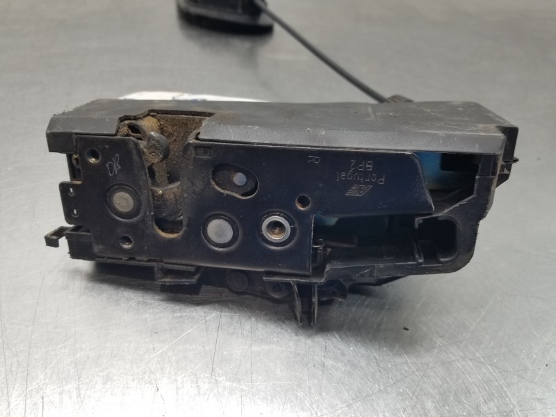 Recambio de cerradura puerta delantera derecha para ford galaxy (vy) ghia referencia OEM IAM 1502249 93BG220A20DD 6M21A21812BA Recambio de cerradura puerta delantera derecha para ford galaxy (vy) ghia referencia OEM IAM 1502249 93BG220A20DD 6M21A21812BA