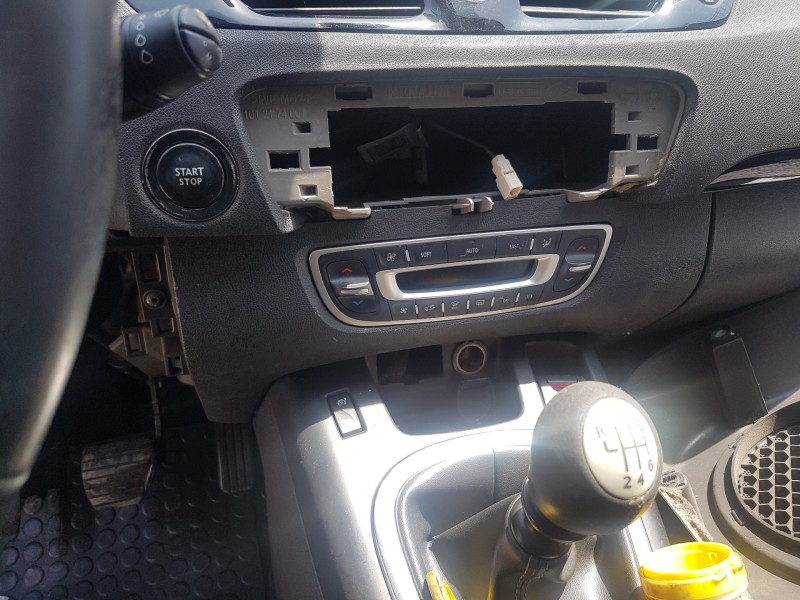 renault scenic iii del año 2014