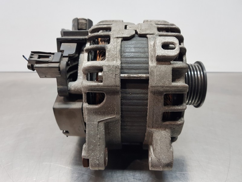 Recambio de alternador para land rover evoque 4x4 referencia OEM IAM LR079255 0125812068 GX7310300CE