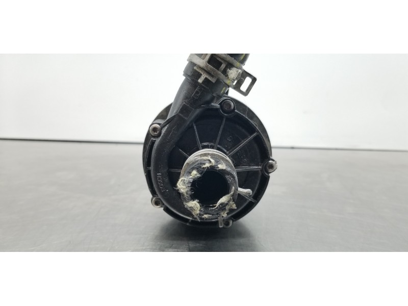 Recambio de bomba agua para dacia lodgy comfort referencia OEM IAM 210103582R  