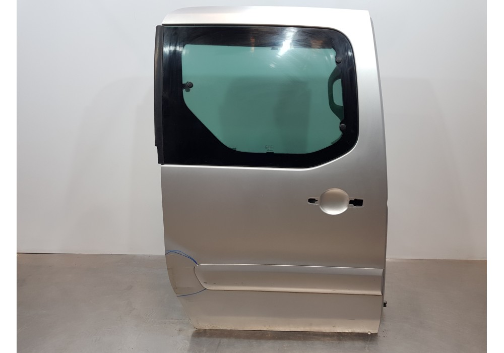 Recambio de puerta lateral corredera derecha para peugeot partner kombi active referencia OEM IAM 9008S3 9831169680 