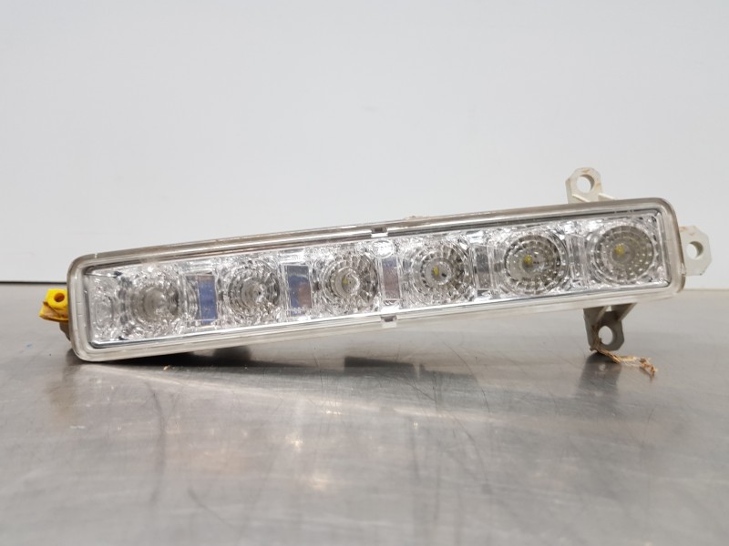 Recambio de piloto delantero derecho para peugeot partner kombi active referencia OEM IAM 9677409380   Recambio de piloto delantero derecho para peugeot partner kombi active referencia OEM IAM 9677409380