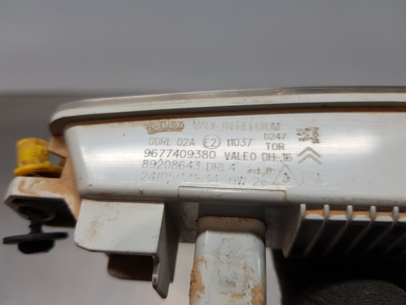 Recambio de piloto delantero derecho para peugeot partner kombi active referencia OEM IAM 9677409380   Recambio de piloto delantero derecho para peugeot partner kombi active referencia OEM IAM 9677409380