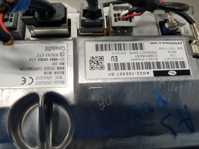 Recambio de pantalla multifuncion para land rover range rover sport ls referencia OEM IAM AH2210E887BF  