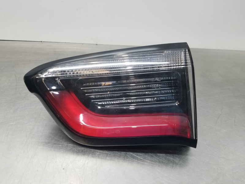 Recambio de piloto trasero derecho interior para jeep compass ii multiair referencia OEM IAM 55112684AB 55112684AA P55112684AB