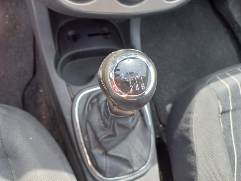 opel corsa d del año 2008