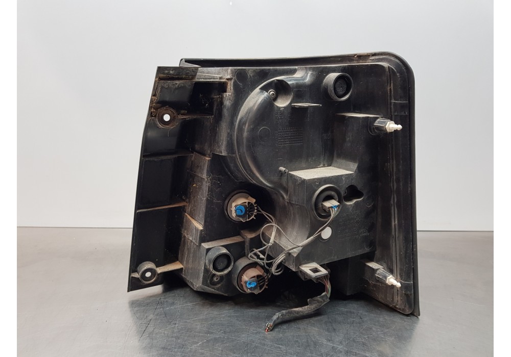 Recambio de piloto trasero izquierdo para land rover range rover sport ls referencia OEM IAM LR036162 AH3213405BD AH3213405BC