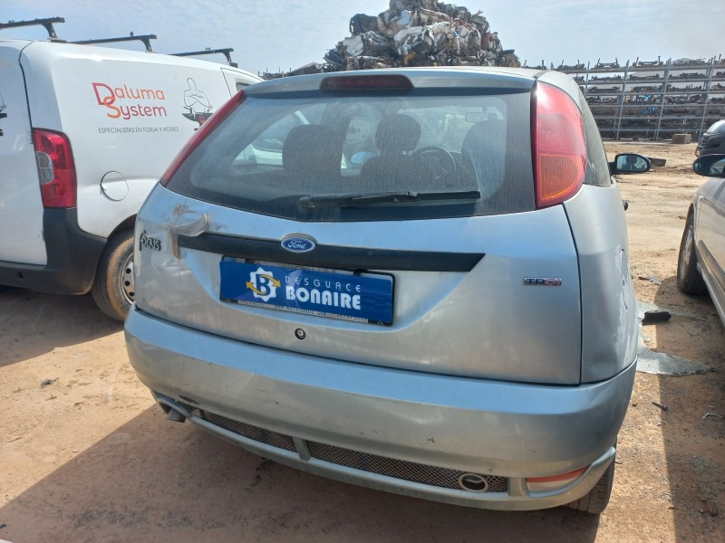 ford focus berlina (cak) del año 2002