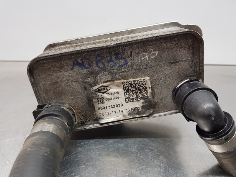 Recambio de radiador caja cambios para land rover evoque 4x4 referencia OEM IAM LR086284 0501332030 GJ327A095AA