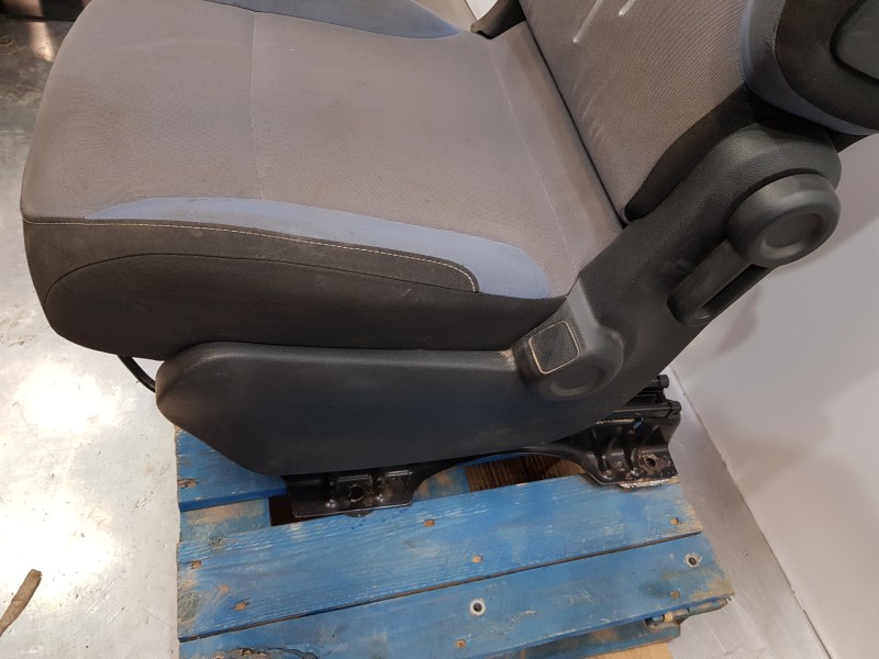 Recambio de asiento delantero izquierdo para peugeot partner kombi active referencia OEM IAM 8846Y3 8846AA 