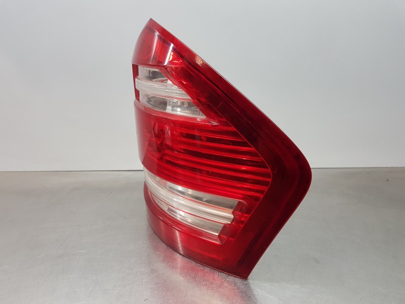 Recambio de piloto trasero derecho para mercedes clase gl (x166) 450 grand edition referencia OEM IAM A1648203464   Recambio de piloto trasero derecho para mercedes clase gl (x166) 450 grand edition referencia OEM IAM A1648203464