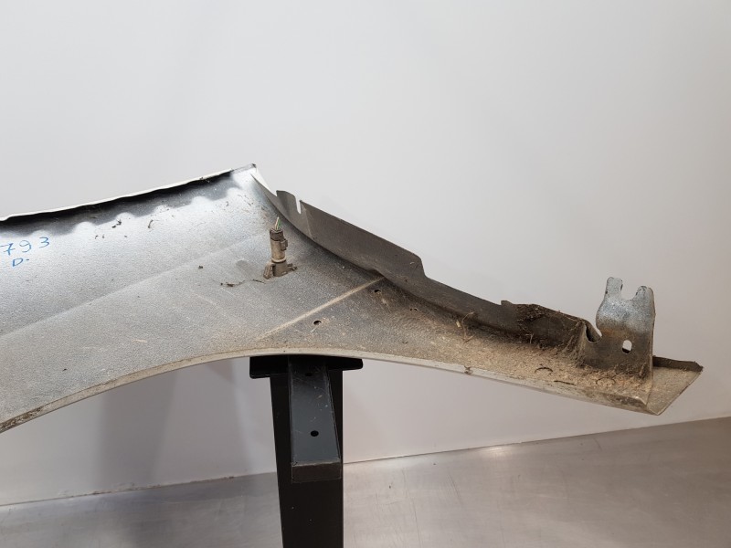 Recambio de aleta delantera derecha para citroen jumpy furgón referencia OEM IAM 7841R8  