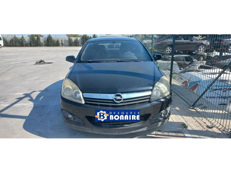 opel astra gtc del año 2006