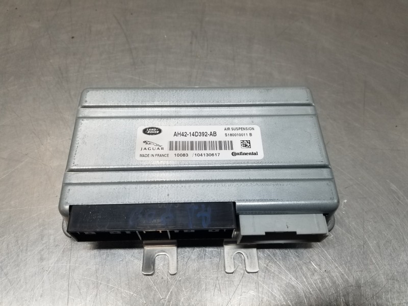 Recambio de centralita suspension para land rover range rover sport ls referencia OEM IAM AH4214D392AB  