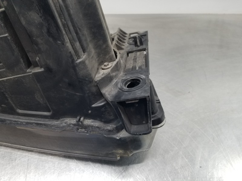 Recambio de faro izquierdo para land rover range rover sport ls referencia OEM IAM LR015092 AH3213W030HC LR014114