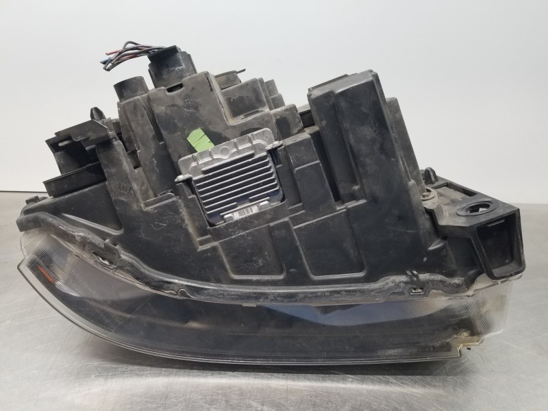 Recambio de faro izquierdo para land rover range rover sport ls referencia OEM IAM LR015092 AH3213W030HC LR014114