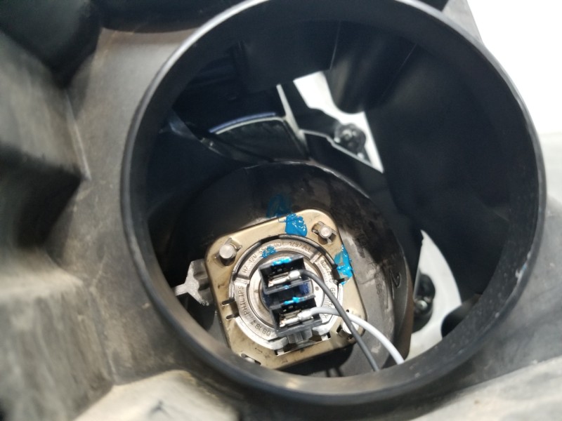 Recambio de faro izquierdo para land rover range rover sport ls referencia OEM IAM LR015092 AH3213W030HC LR014114