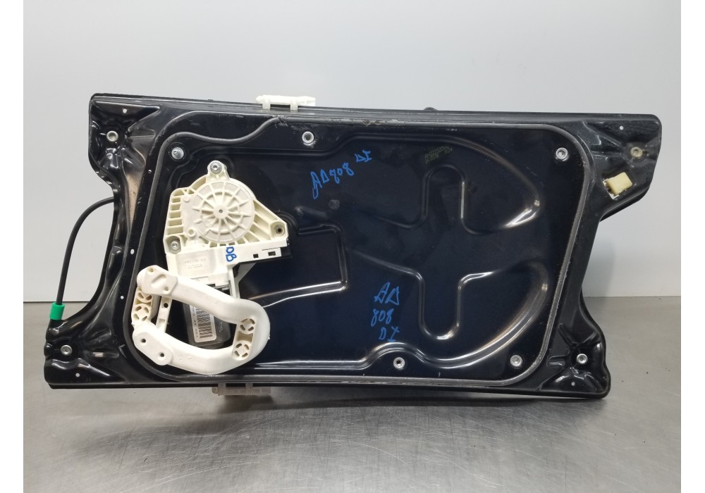 Recambio de elevalunas delantero izquierdo para land rover range rover sport ls referencia OEM IAM LR052110 AH2223201AC LR015451