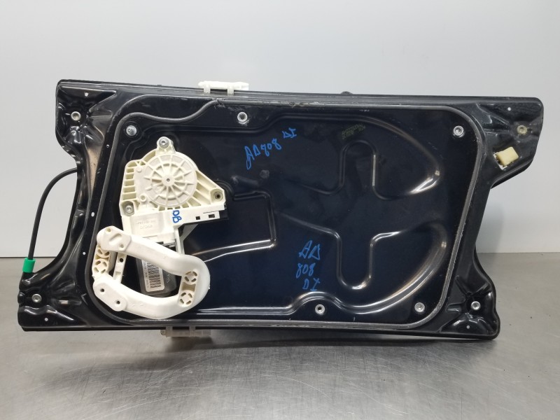 Recambio de elevalunas delantero izquierdo para land rover range rover sport ls referencia OEM IAM LR052110 AH2223201AC LR015451