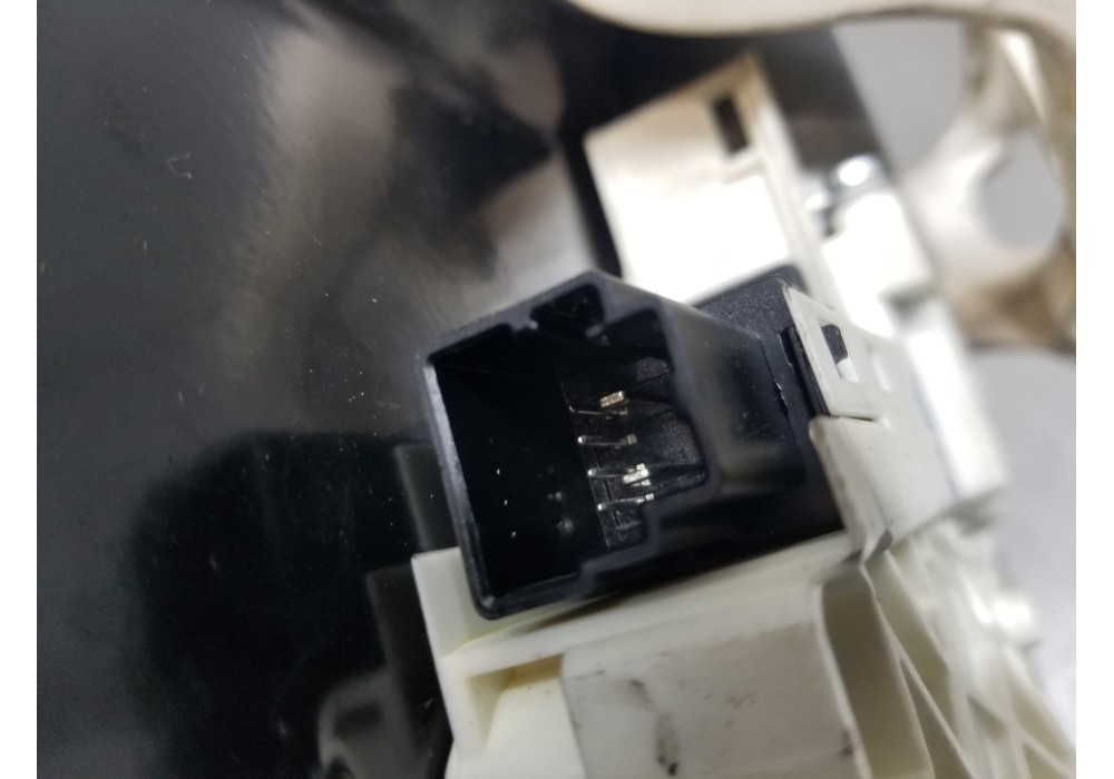 Recambio de elevalunas delantero izquierdo para land rover range rover sport ls referencia OEM IAM LR052110 AH2223201AC LR015451