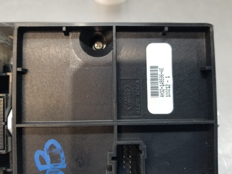 Recambio de interruptor para land rover range rover sport ls referencia OEM IAM LR023304 AH3214596AE 