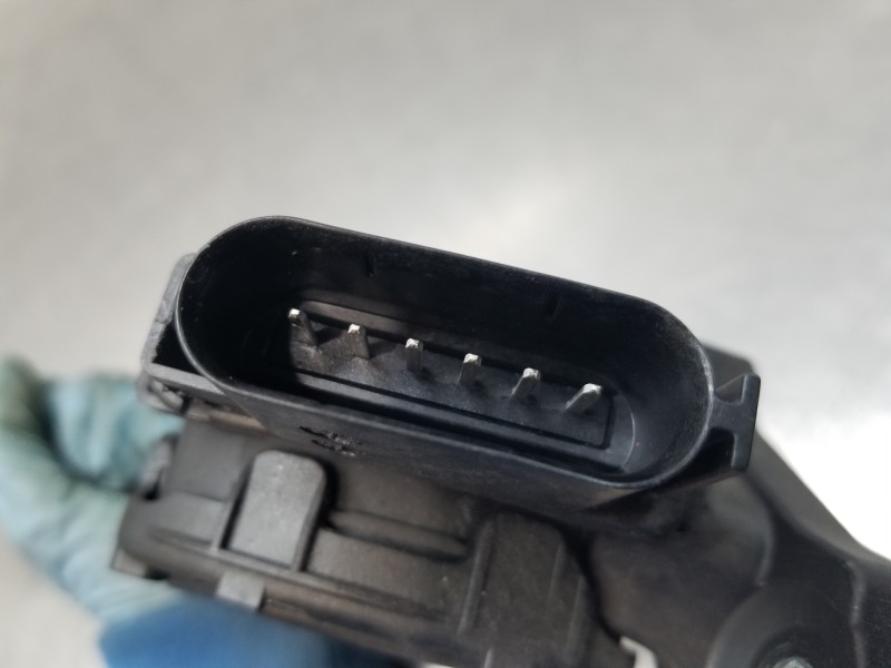 Recambio de potenciometro pedal para land rover range rover sport ls referencia OEM IAM LR013580 AH229F836AA 