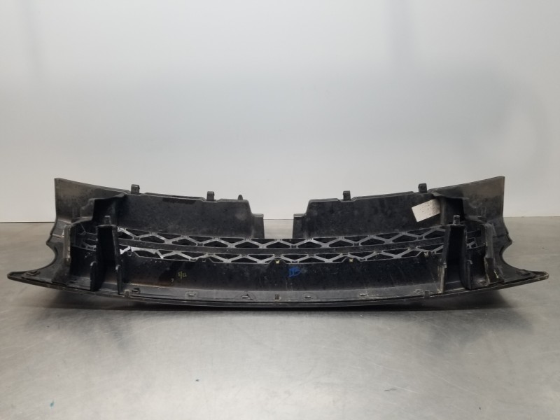 Recambio de rejilla delantera para land rover range rover sport ls referencia OEM IAM LR020925 AH328138AD8YGW 