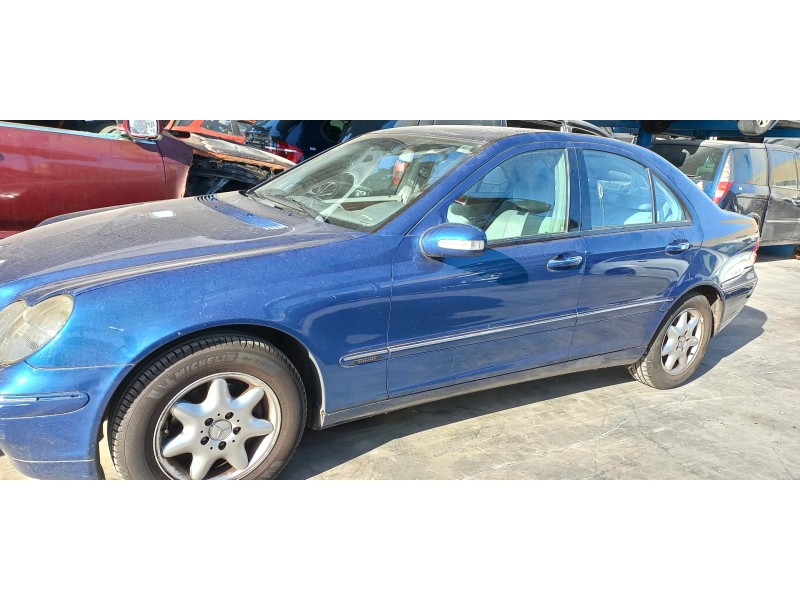 mercedes clase c (w203) berlina del año 2002