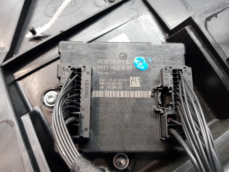 Recambio de molduras delanteras para land rover evoque 4x4 referencia OEM IAM LR048305 BJ3221123AE BJ3221123AE