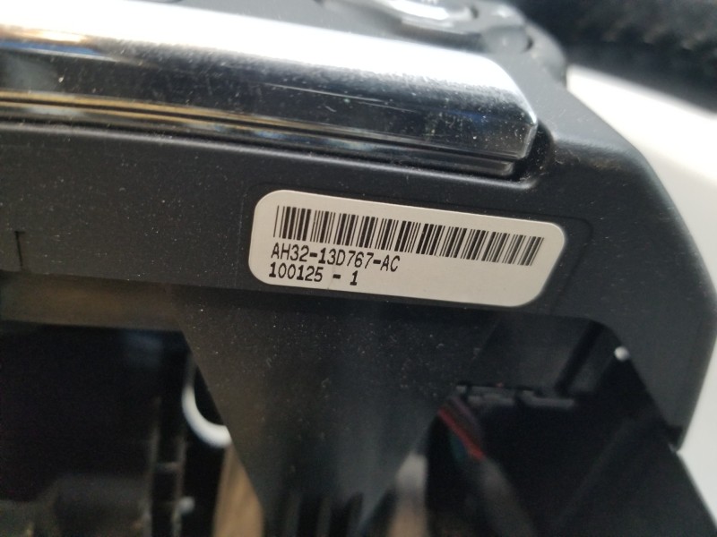 Recambio de volante para land rover range rover sport ls referencia OEM IAM LR016252 AH3213D767CC AH323600SC