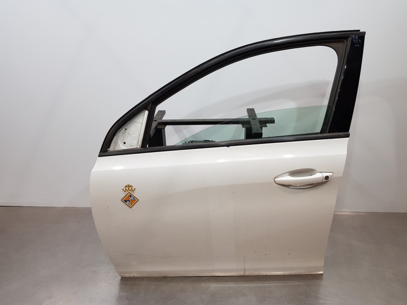 Recambio de puerta delantera izquierda para peugeot 308 sw allure referencia OEM IAM 1610102080  