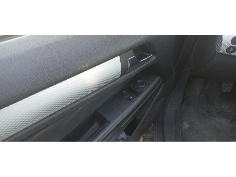 opel astra gtc del año 2006