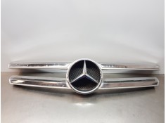 Recambio de rejilla delantera para mercedes clase gl (x166) 450 grand edition referencia OEM IAM A2518880086 A1648880123