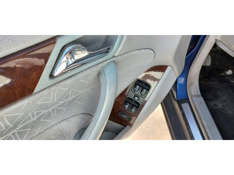 mercedes clase c (w203) berlina del año 2002