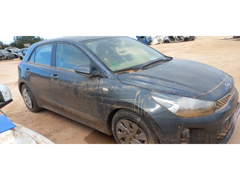 kia rio (yb) del año 2017