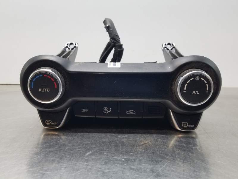 Recambio de mando climatizador para kia stonic (ybcuv) eco dynamic referencia OEM IAM 97250H8220SA1 97250H8220 