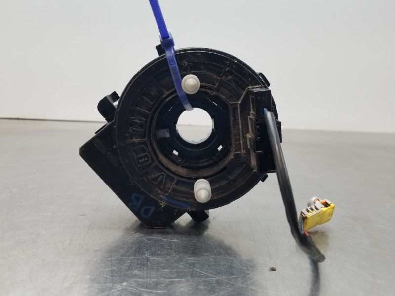 Recambio de anillo airbag para kia stonic (ybcuv) eco dynamic referencia OEM IAM 93490H8210  