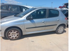 peugeot 206 berlina del año 2004 2