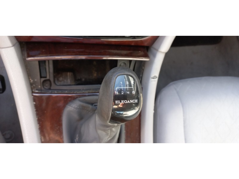 mercedes clase c (w203) berlina del año 2002