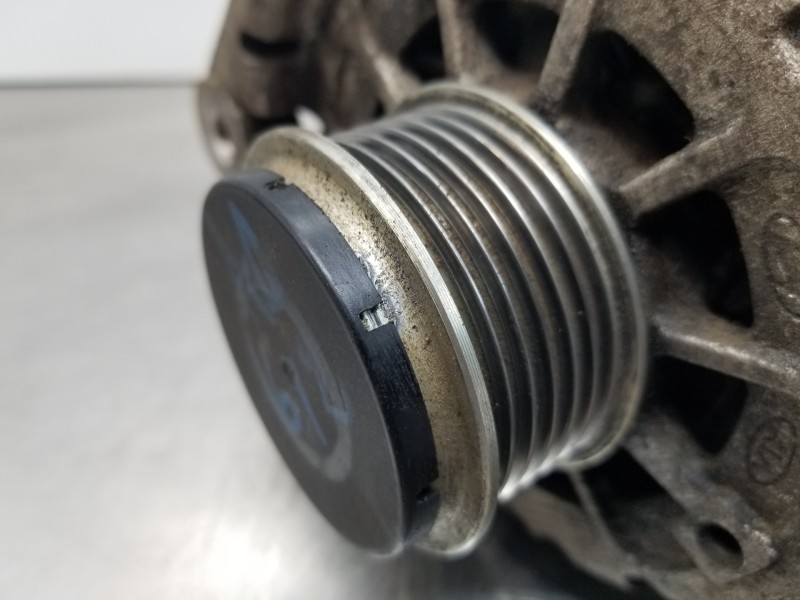 Recambio de alternador para kia stonic (ybcuv) eco dynamic referencia OEM IAM 3730004950  