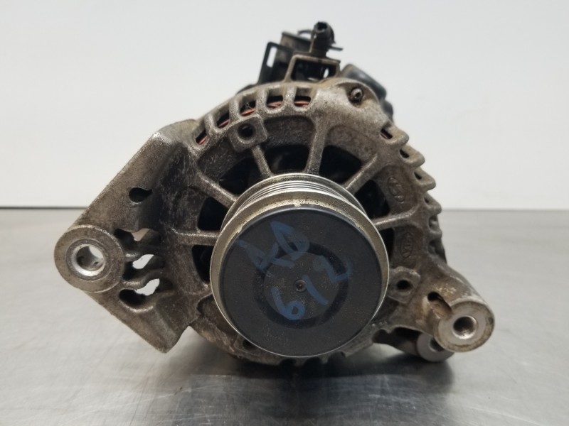 Recambio de alternador para kia stonic (ybcuv) eco dynamic referencia OEM IAM 3730004950  
