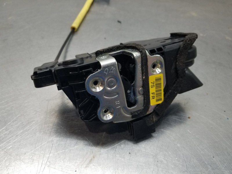 Recambio de cerradura puerta delantera derecha para kia stonic (ybcuv) eco dynamic referencia OEM IAM 81320H8050  