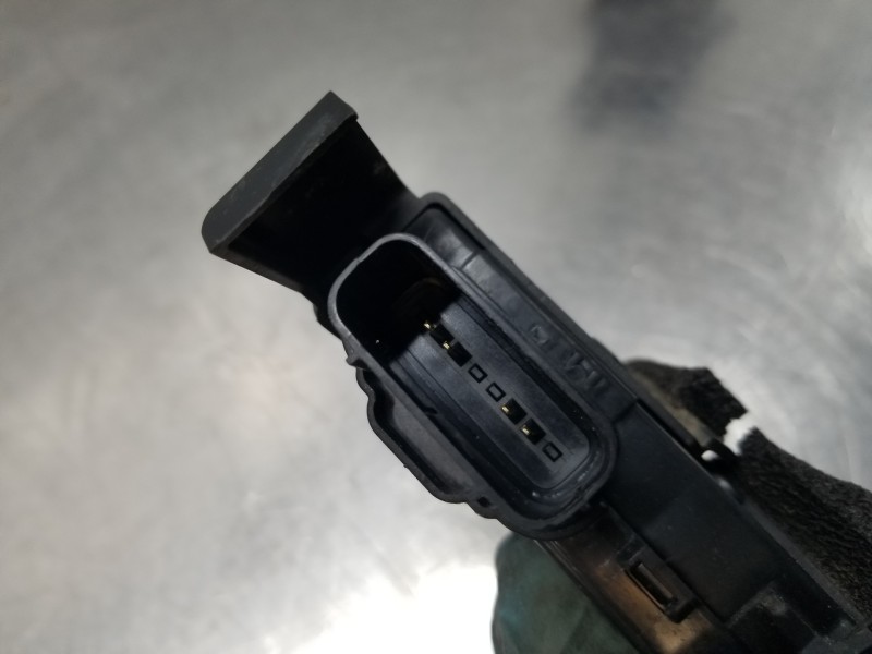 Recambio de cerradura puerta trasera derecha para kia stonic (ybcuv) eco dynamic referencia OEM IAM 81420H8010  